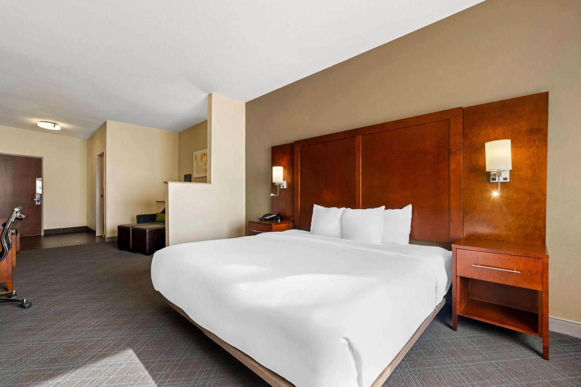 Comfort Suites Cullman I-65 Exit 310 Экстерьер фото